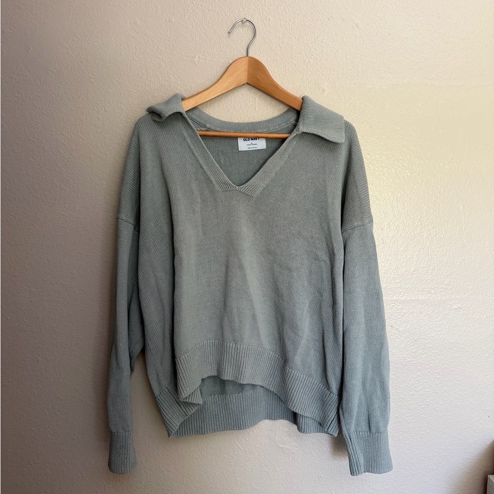 Old Navy Light Gray/ light blue V-Neck Sweater